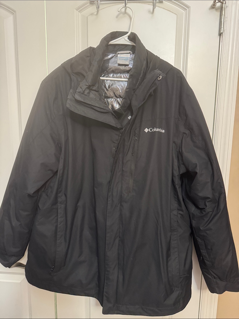 Columbia Men's Black Waterproof Shell Jacket